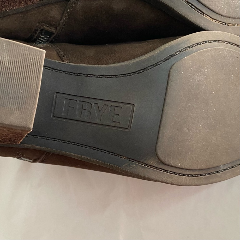 Frye Judy Leather Side-Zip Ankle Bootie Dark Brown Size 8 - Picture 10 of 13
